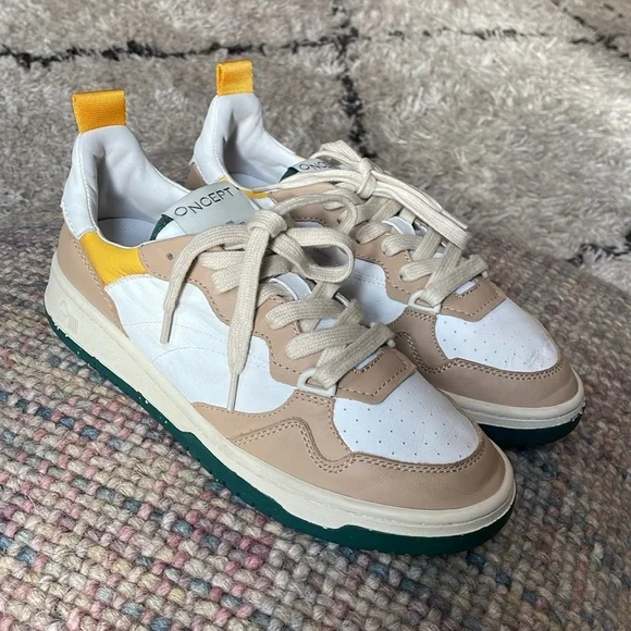 Most comfortable sneaker ever! In amazing shape. The Phoniex in Oak Multi 💚 - Picture 10 of 15